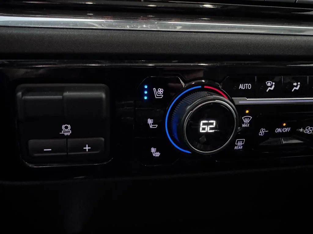 2024 Chevrolet Silverado 1500 LTZ - Photo 24