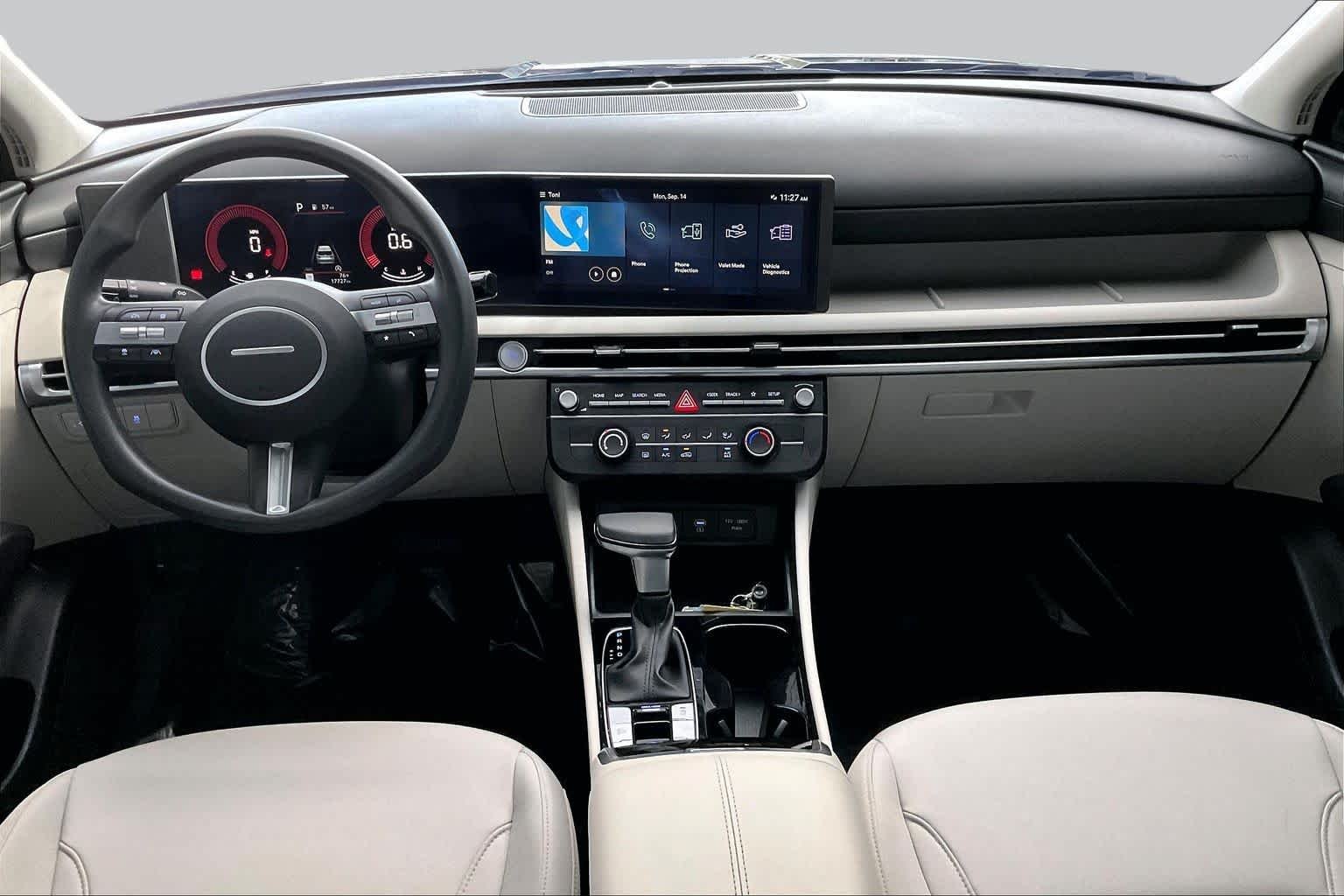 Used 2025 Ecotronic Gray Hyundai SE image 16
