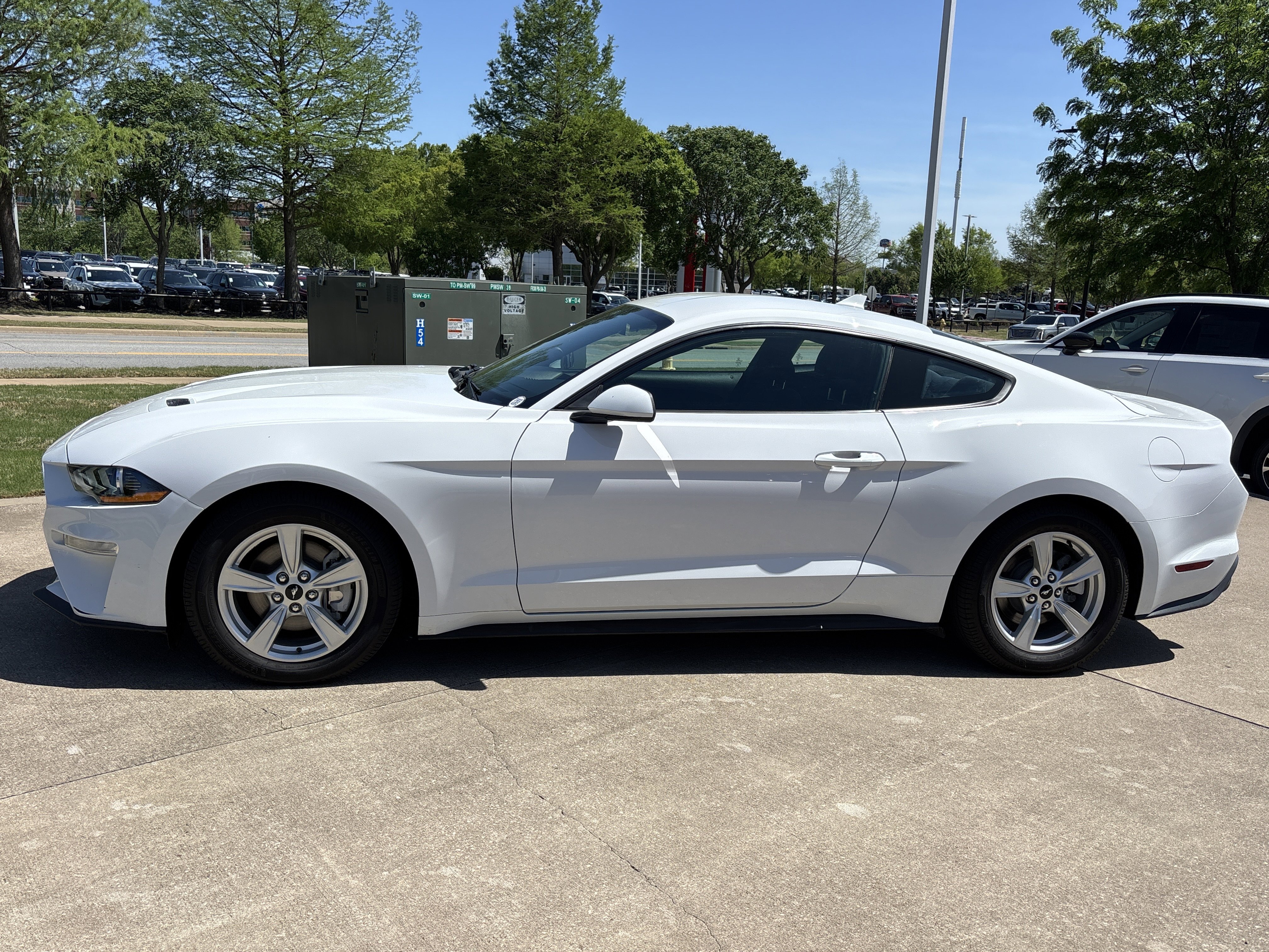 Used 2021 Oxford White Ford EcoBoost image 7