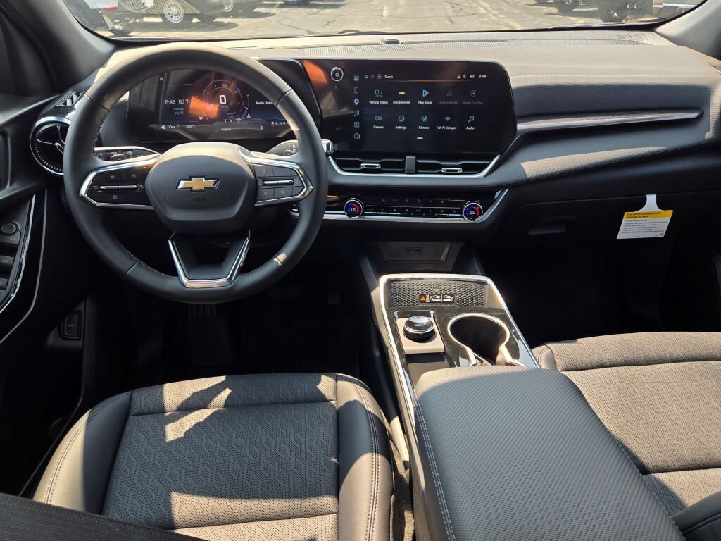 2027 Chevrolet Equinox LT - Photo 14