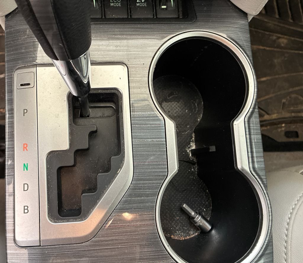 Used 2012 Black Toyota XLE image 16