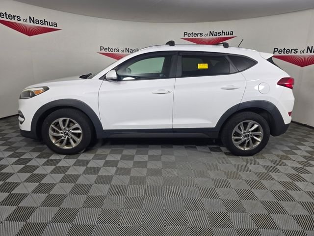 Used 2016 White Hyundai Eco image 3