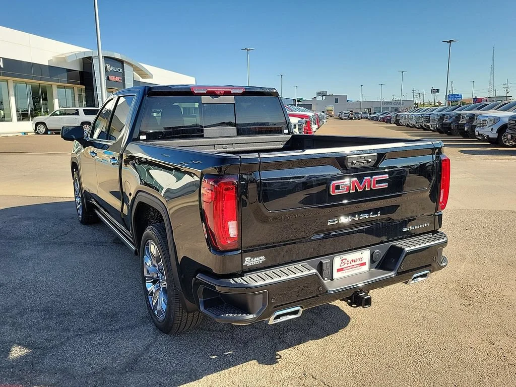 2026 GMC Sierra 1500 Denali - Photo 8