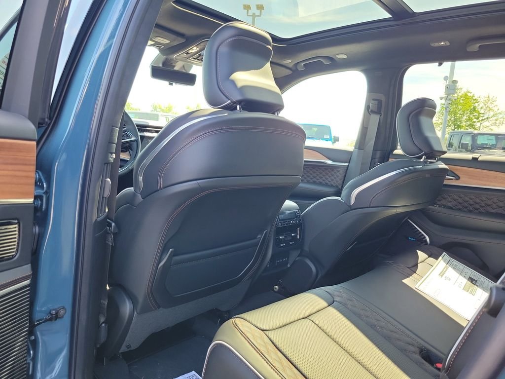 New 2026 Steel Blue Exterior Paint Jeep Summit image 12