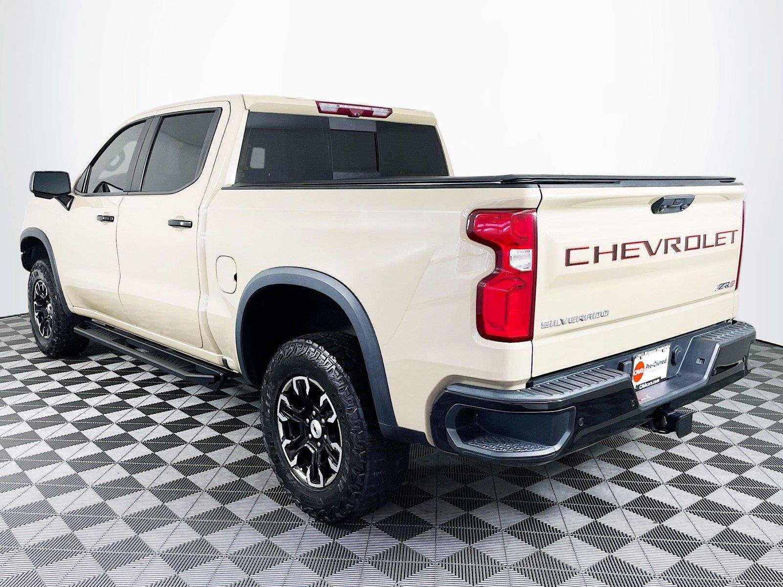 Used 2022 Sand Dune Metallic Chevrolet ZR2 image 6