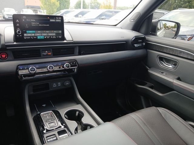 Used 2025 White Honda Black Edition image 12
