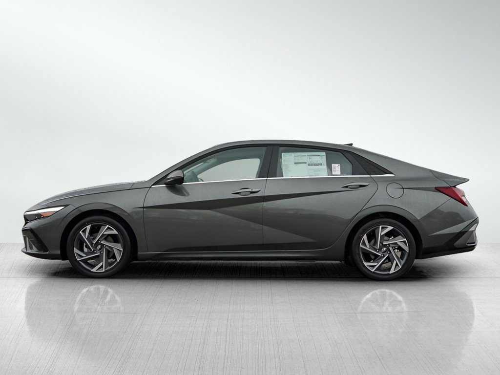 New 2026 Amazon Gray Hyundai Limited Sedan FWD image 4