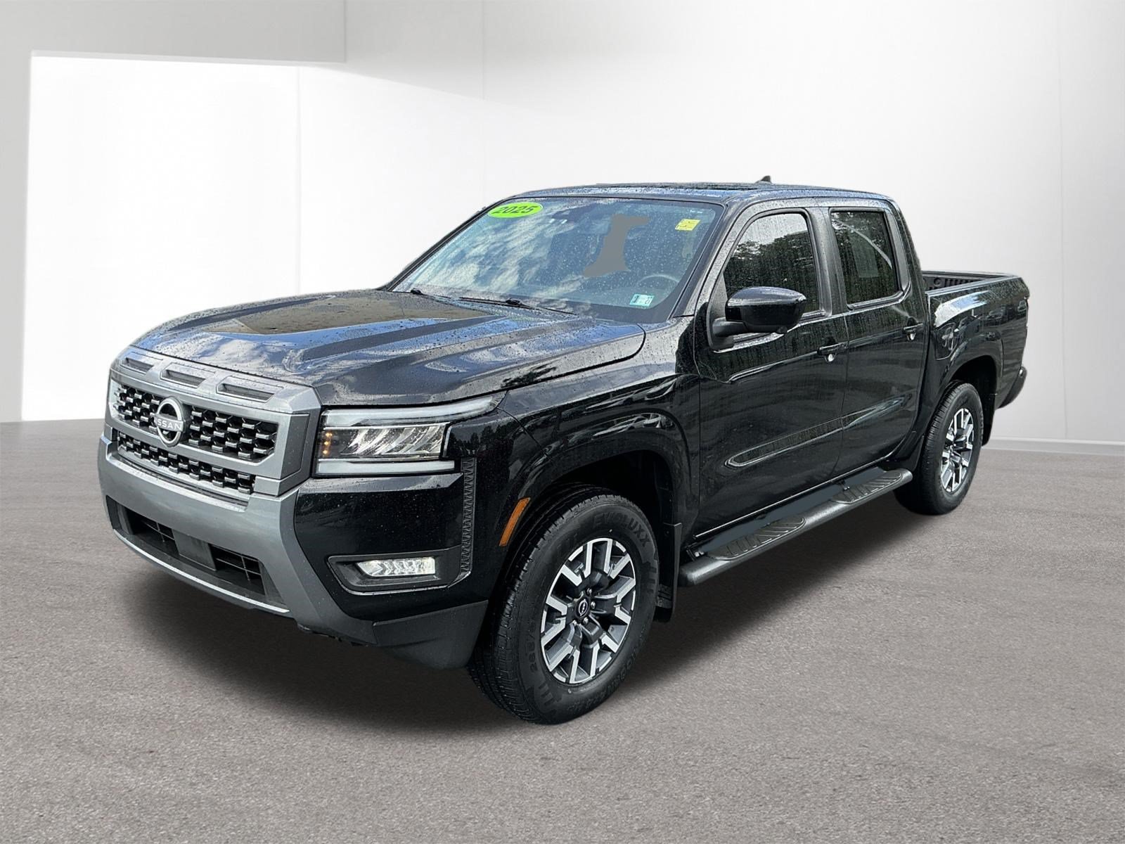 Used 2025 Super Black Nissan SL image 7