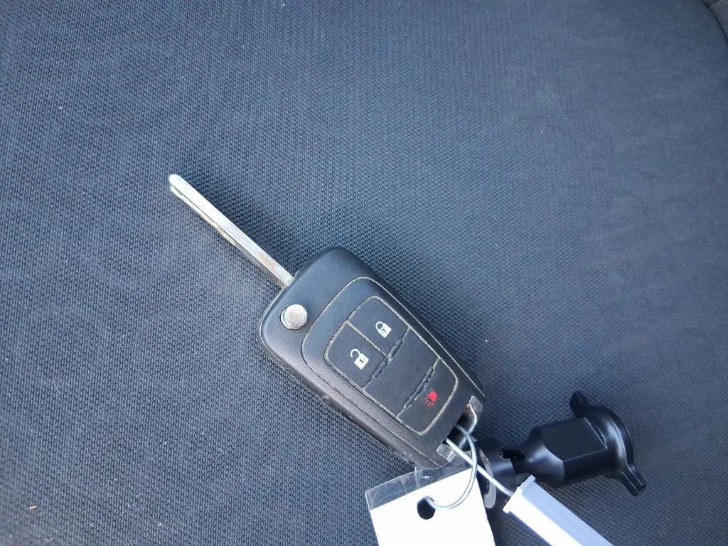 Used 2018 Silver Chevrolet LS image 11