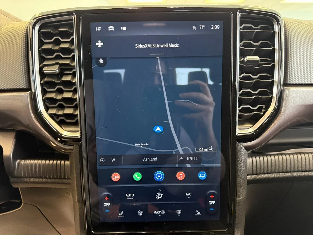 New 2025 Marsh Gray Ford XLT image 24
