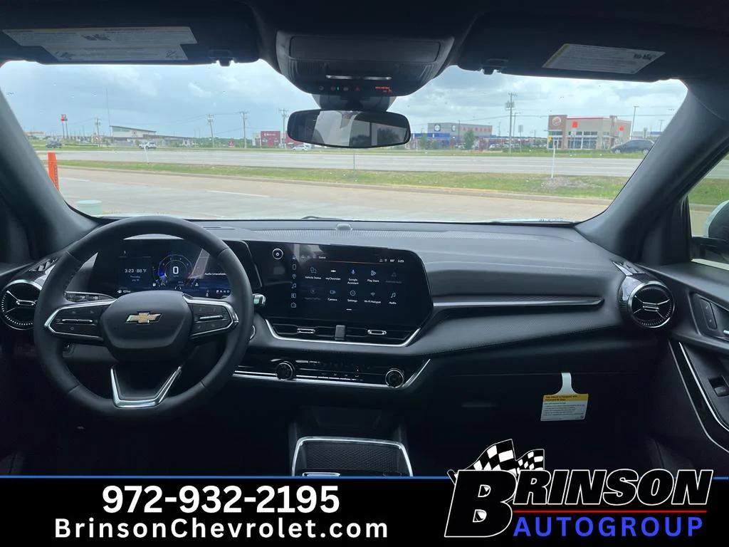 New 2027 Summit White Chevrolet LT image 12