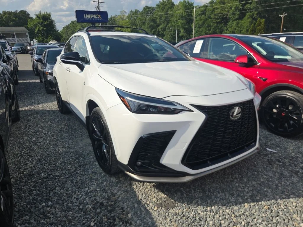 Used 2024 White Lexus 350 F SPORT Handling image 2