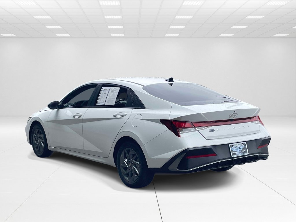 Certified Used 2024 White Hyundai SEL image 4