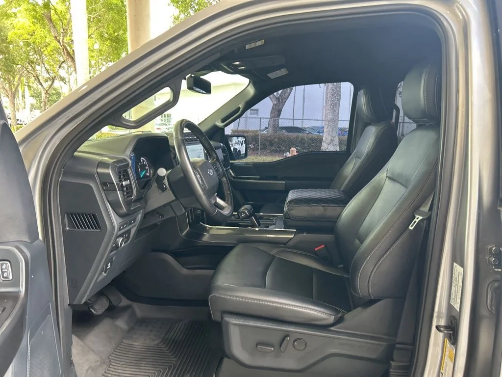 Used 2022 Silver Ford XLT image 6
