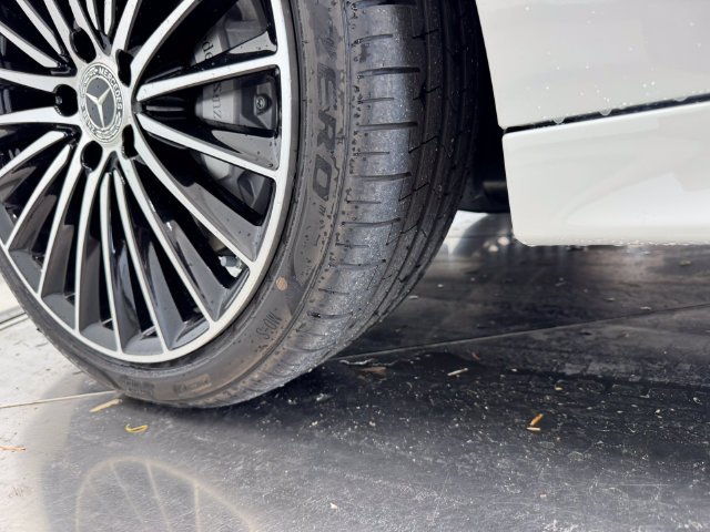 New 2026 Polar White Mercedes-Benz C 300 image 12