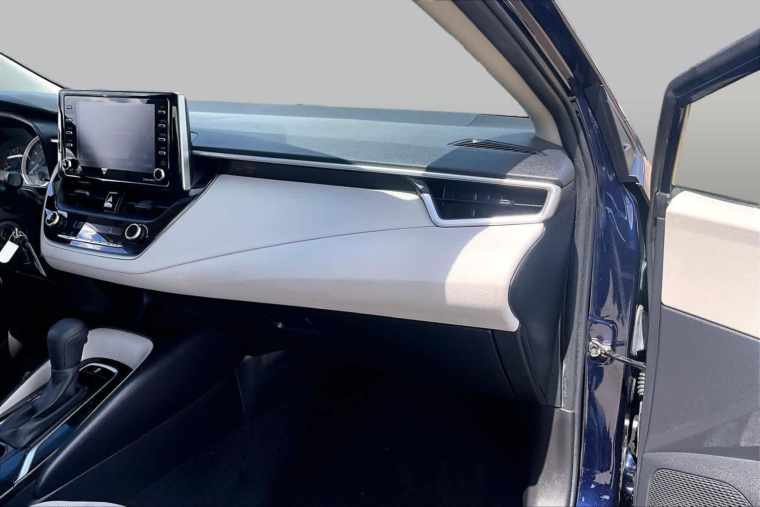 Used 2021 Blueprint Toyota LE image 18