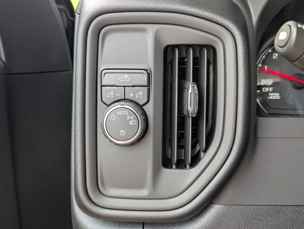 2026 Chevrolet Silverado 1500 Custom - Photo 14