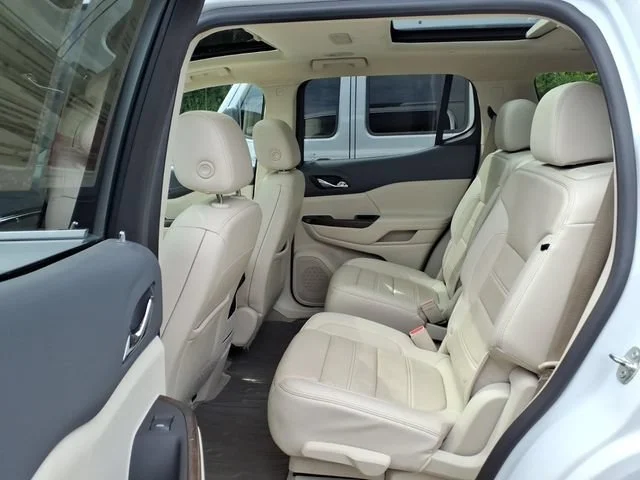 2020 GMC Acadia Denali - Photo 17