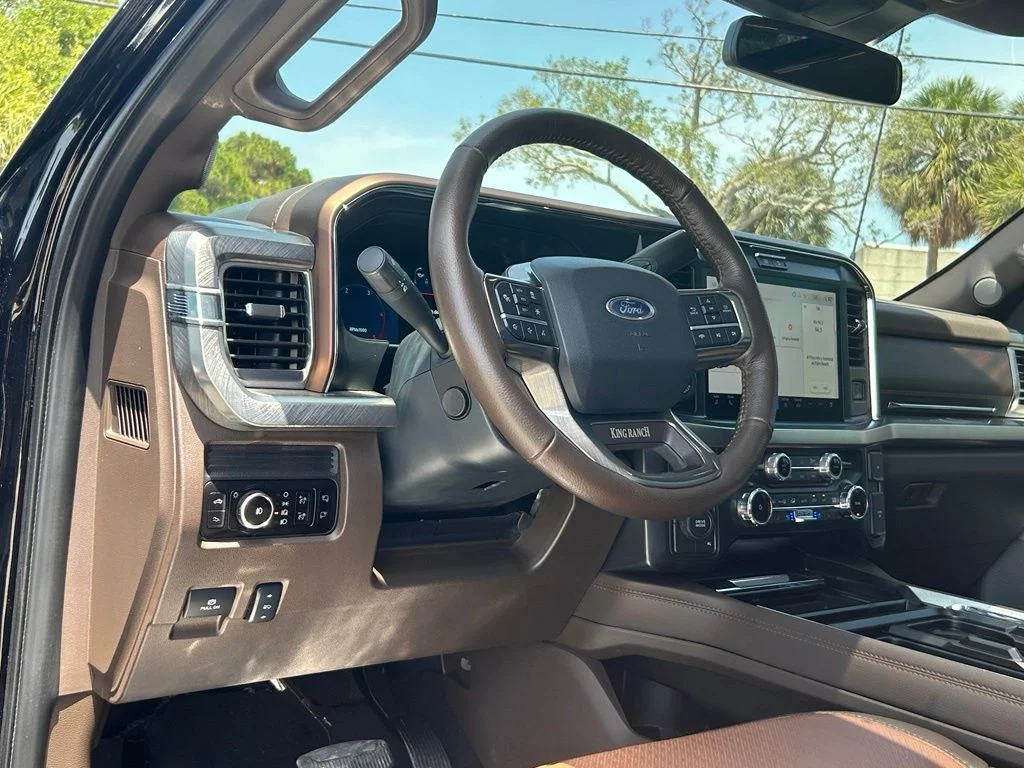 Used 2025 Brown Ford King Ranch image 38