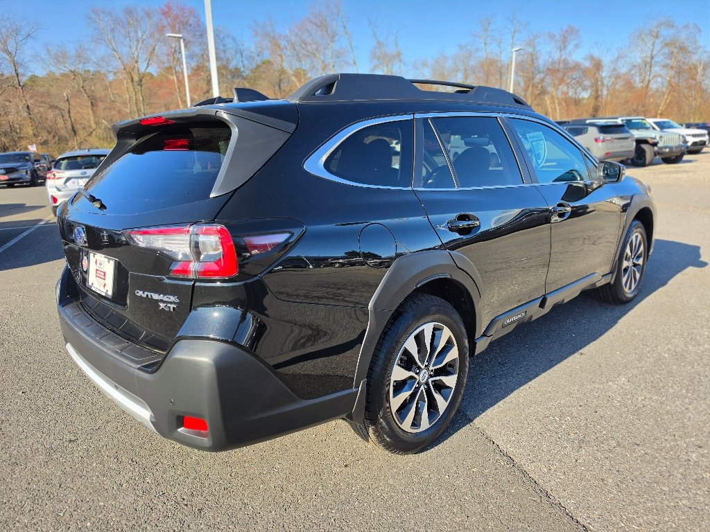 2025 Subaru Outback Limited - Photo 23