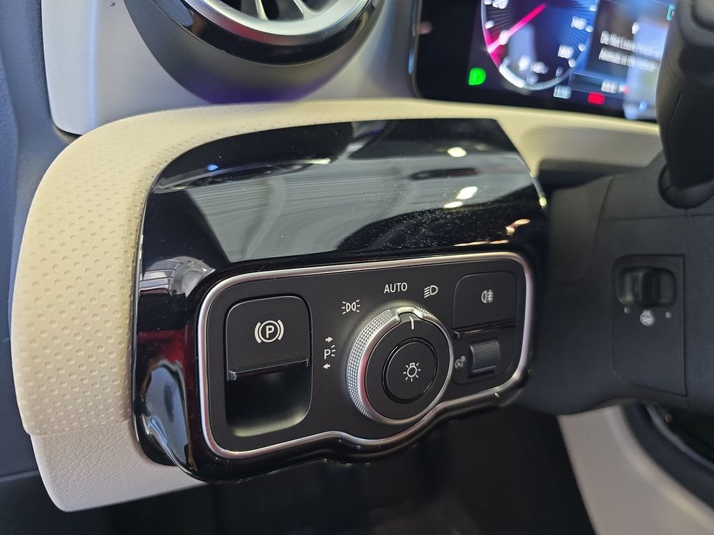 2026 Mercedes-Benz CLA CLA 250 - Photo 27