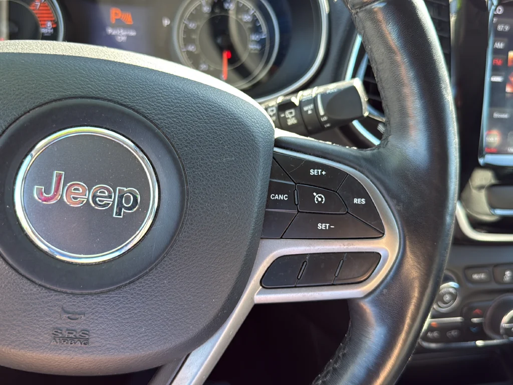 Used 2019 Black Jeep Limited image 13
