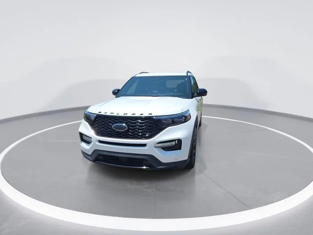 Used 2022 White Ford ST image 3