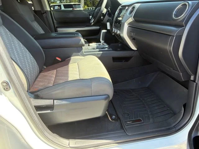 Used 2021 White Toyota SR5 image 13