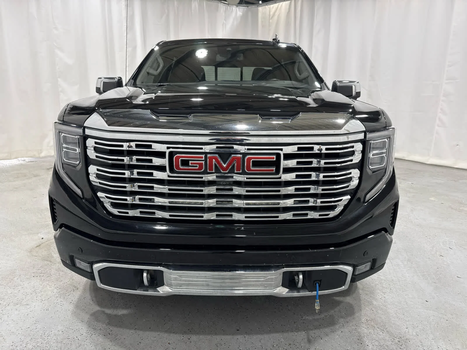 Used 2023 ONYX BLACK GMC Denali image 7