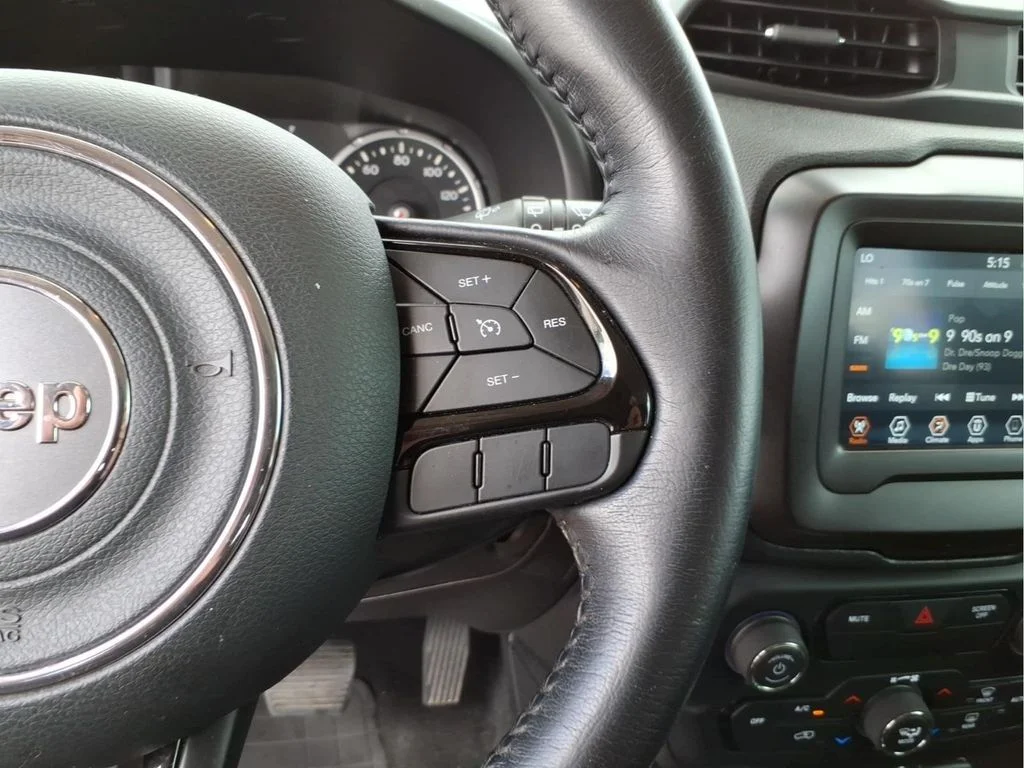 Used 2019 Red Jeep Latitude image 24