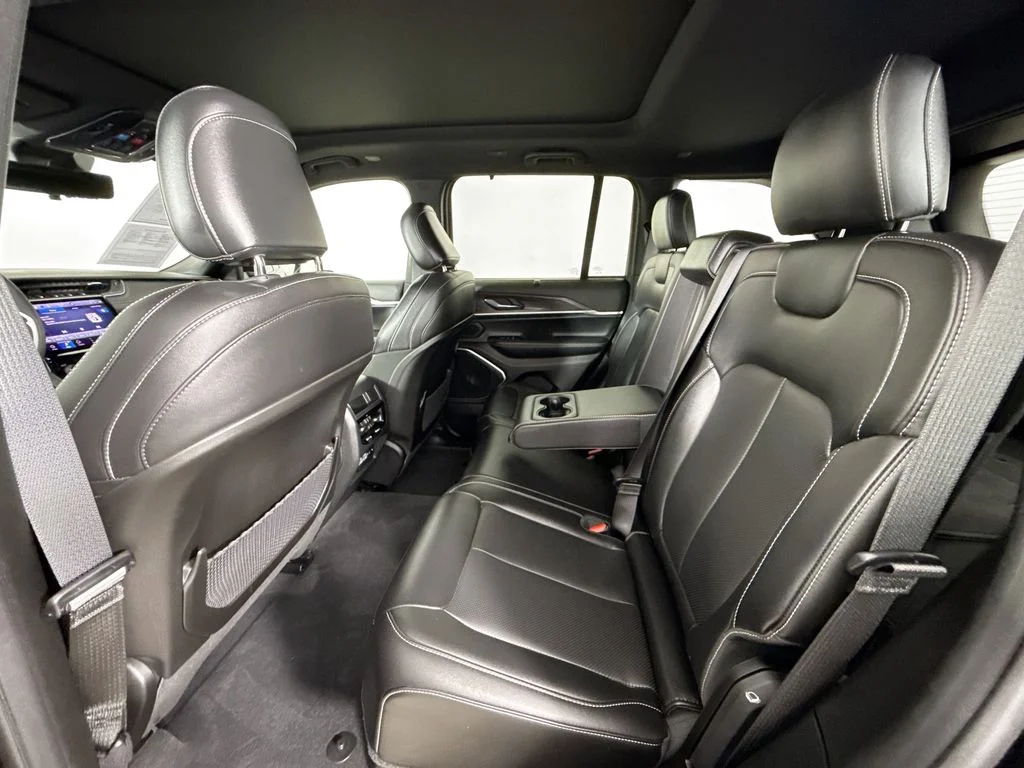 Used 2025 Black Jeep 4xe image 23