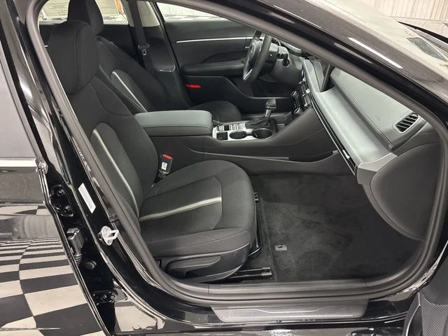 Used 2026 Black Hyundai SE image 23