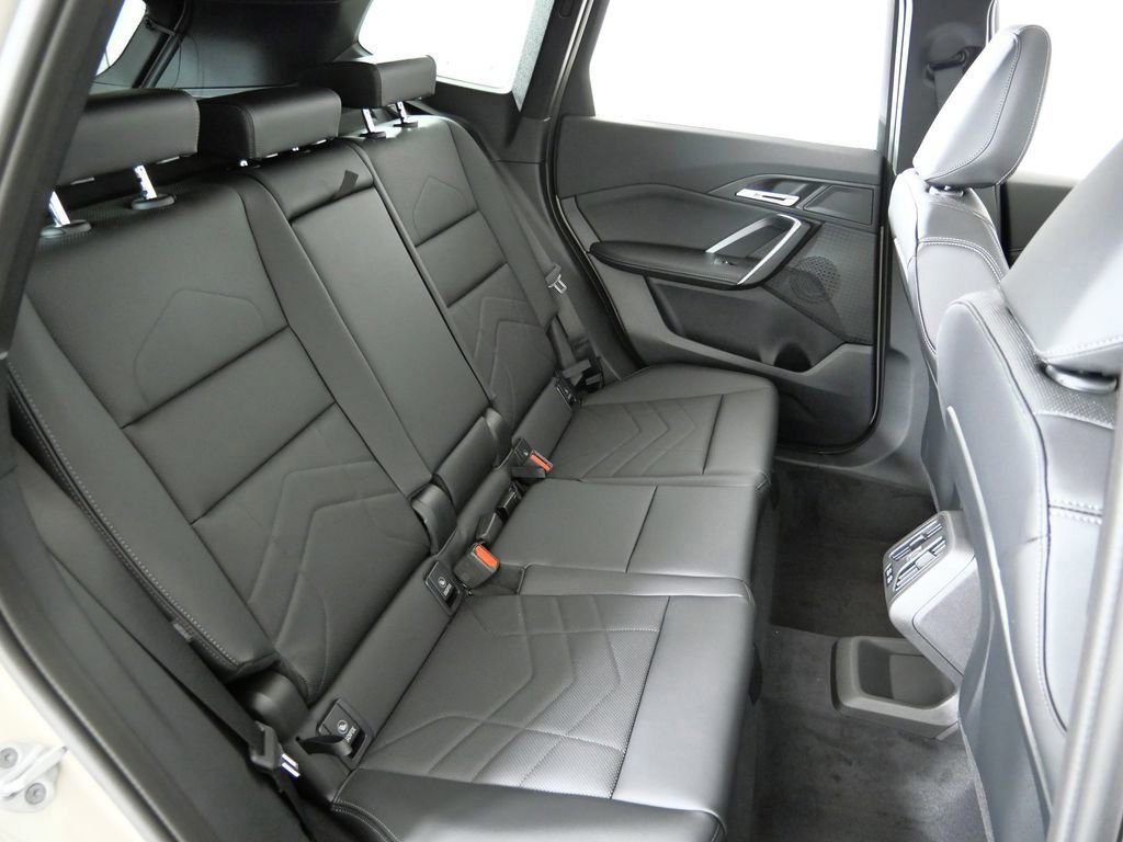 Used 2026 Dune Grey Metallic BMW xDrive28i image 26