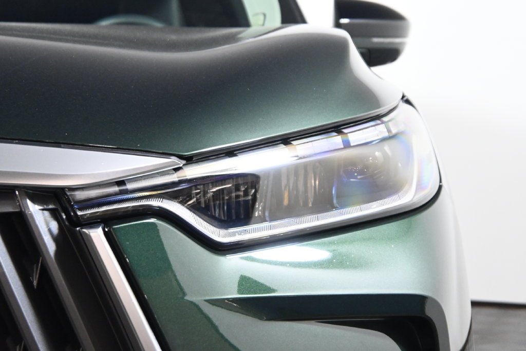 Certified Used 2026  INFINITI LUXE image 11