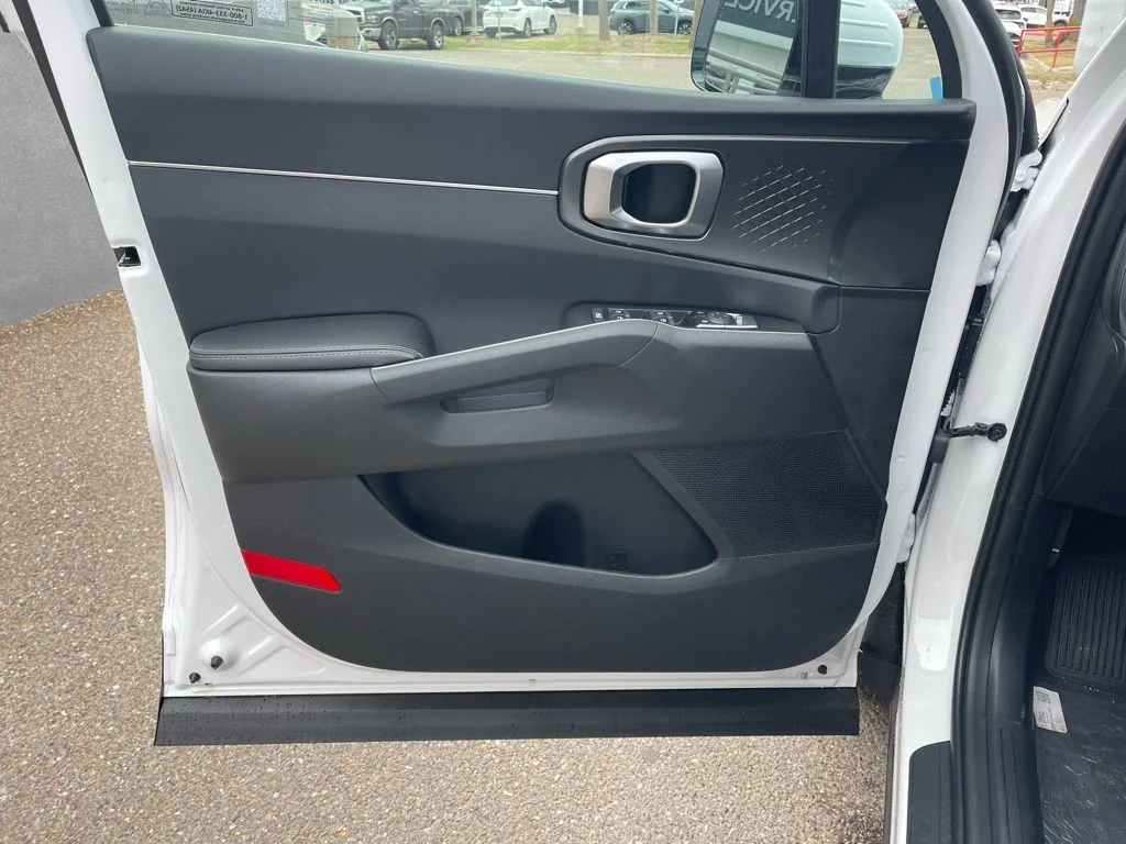 New 2026 White Kia S image 17