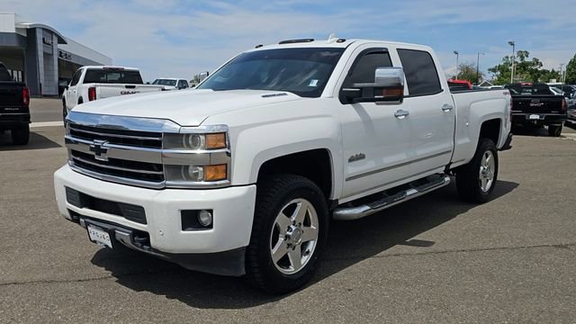 Used 2018 SUMMIT WHITE Chevrolet High Country image 4