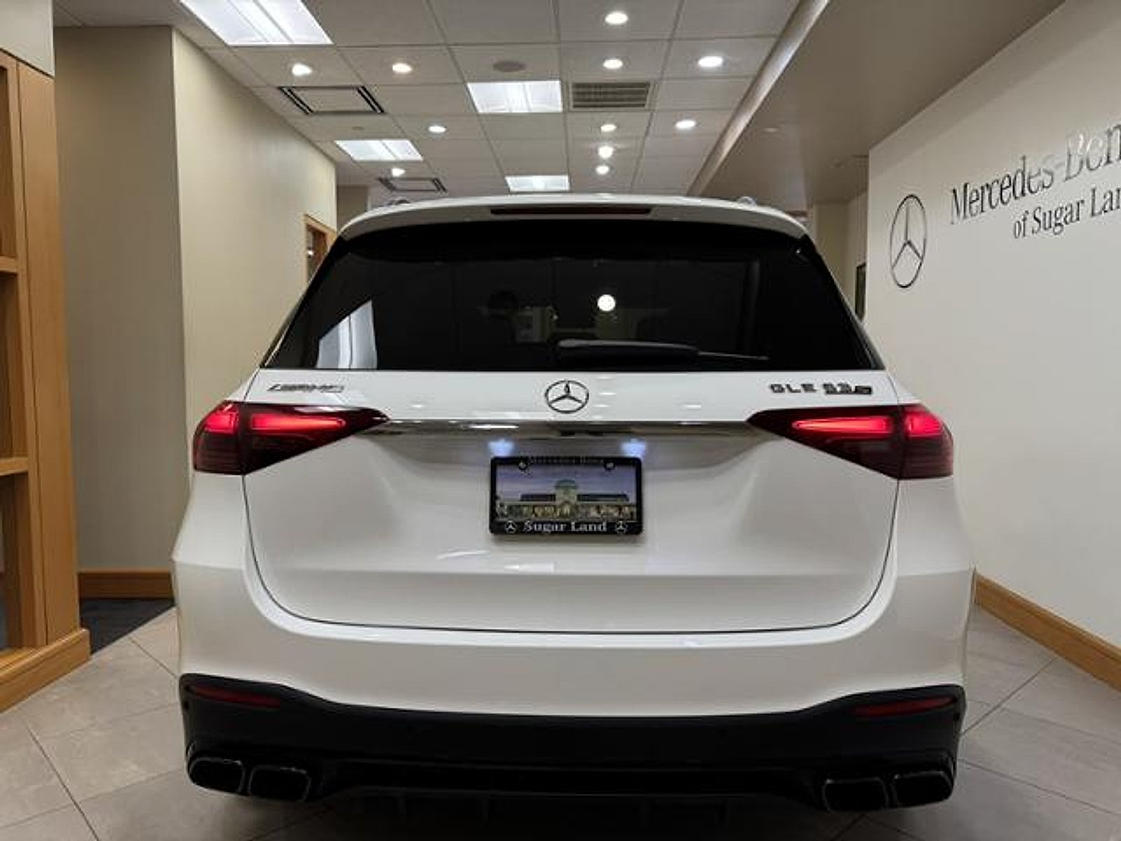 Certified Used 2025 Polar White Mercedes-Benz S 4MATIC®+ image 4