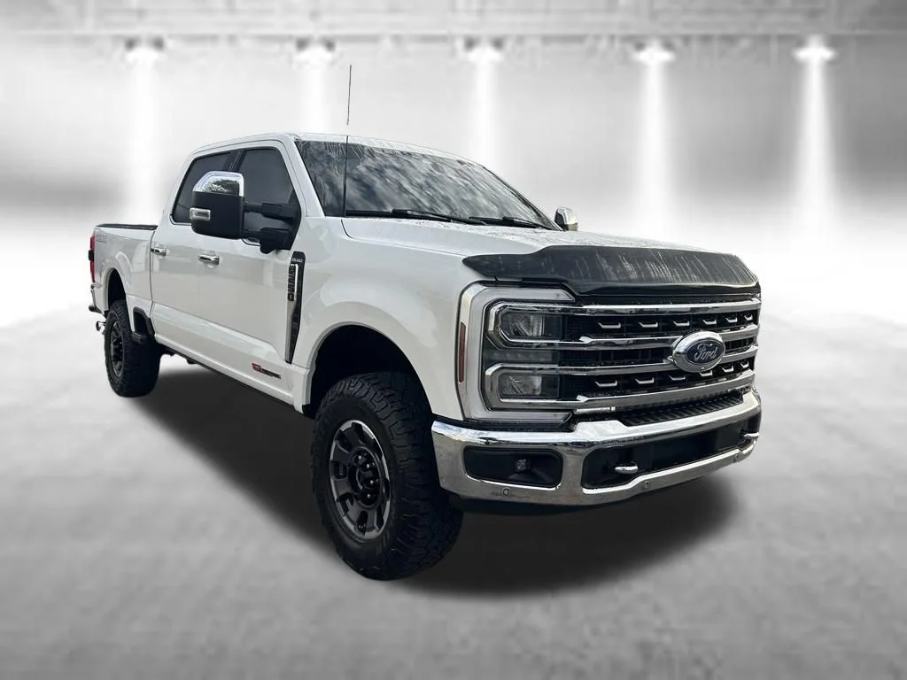 Used 2024 White Metallic Ford King Ranch image 2