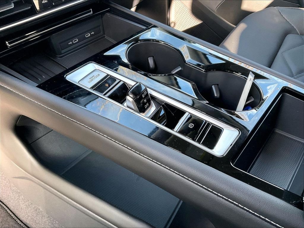 2026 Volkswagen Atlas SE w/Tech - Photo 14