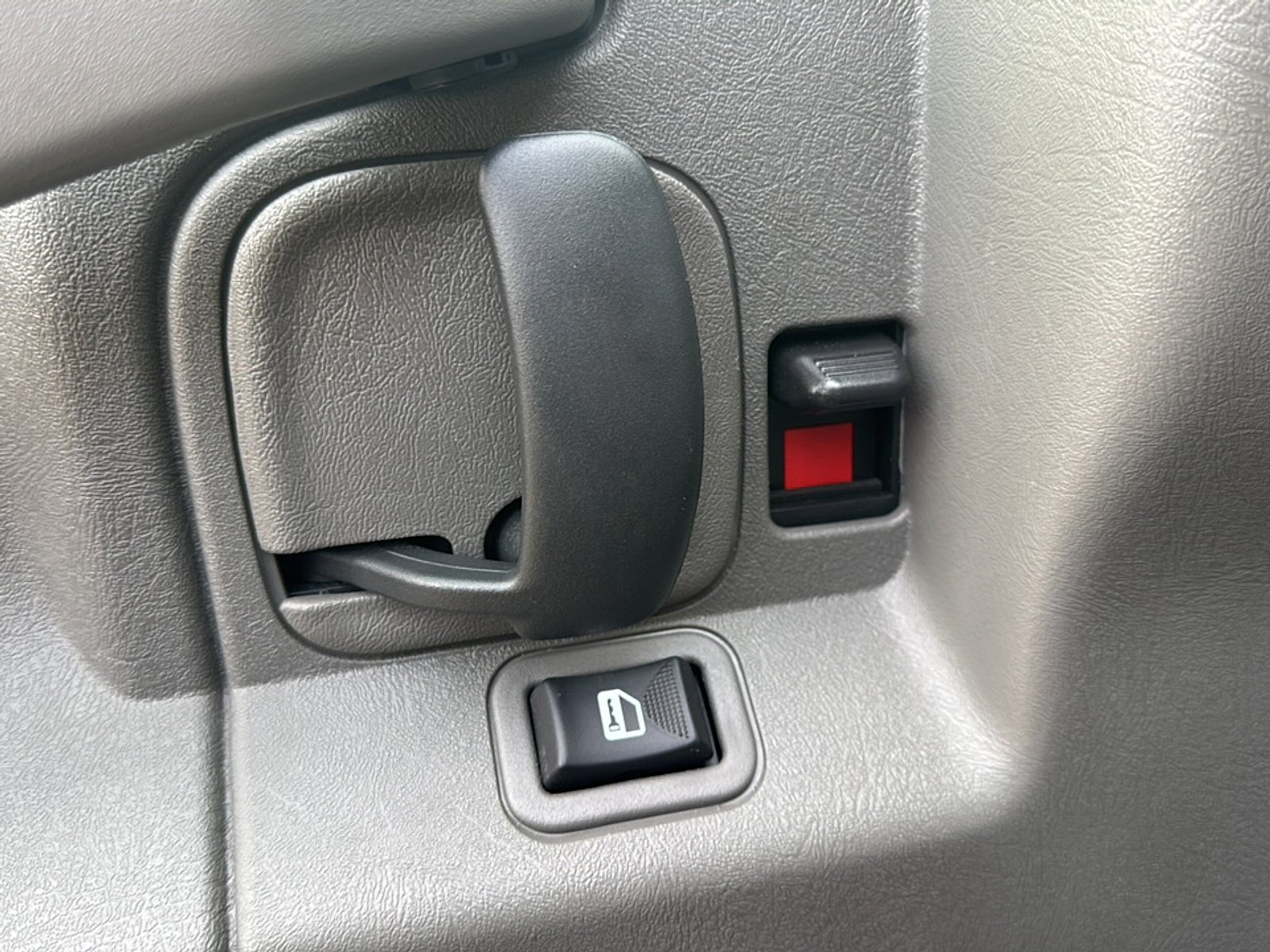 2025 Chevrolet Express Cargo Work Van - Photo 16