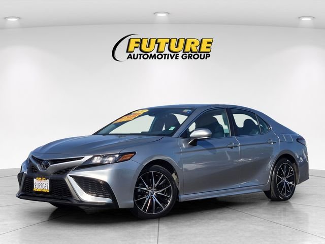 Used 2024 Silver Toyota SE image 8