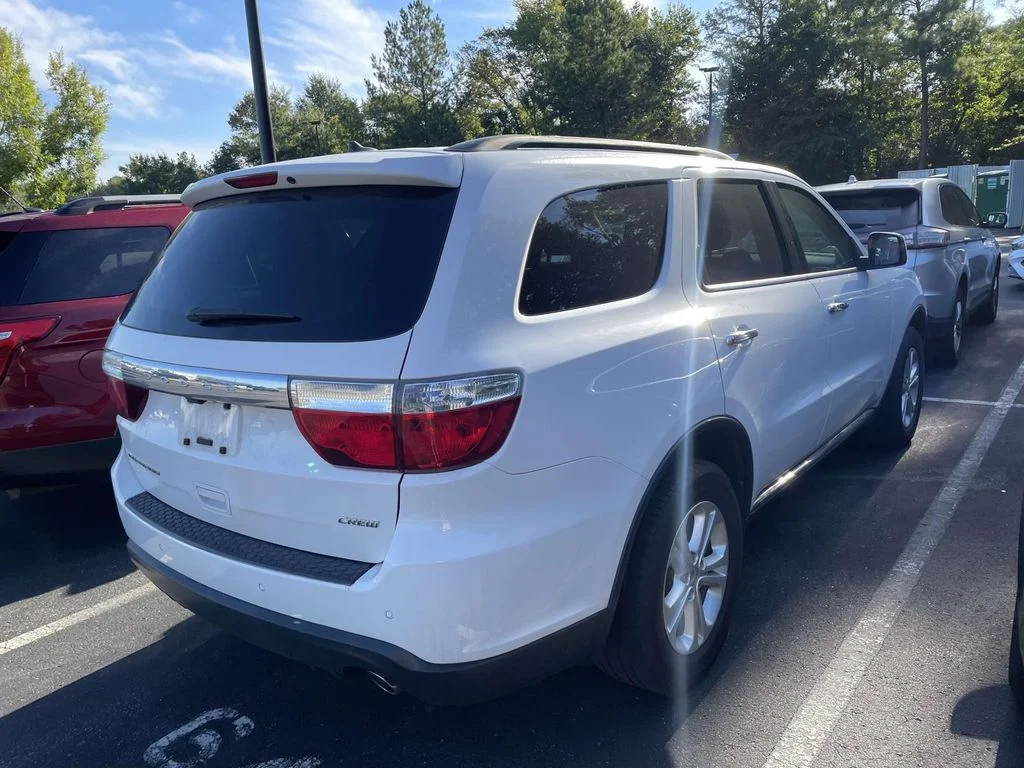Used 2013 White Dodge Crew image 6