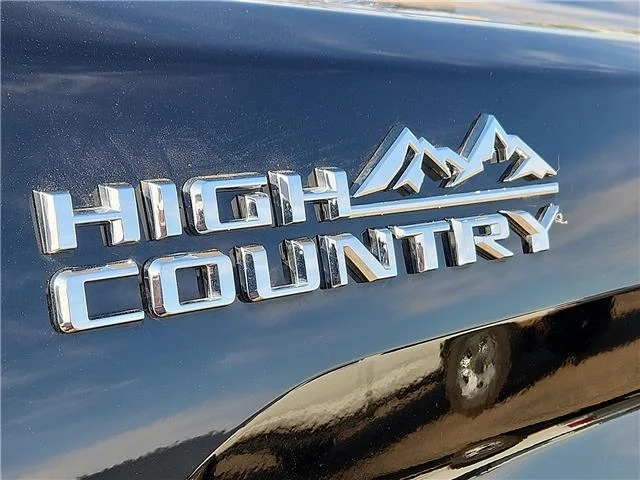 Used 2025 Black Chevrolet High Country 4x4 Crew Cab 6.75 ft. box 159 in. WB image 8