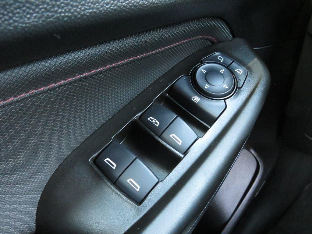 Used 2022 Summit White Chevrolet RS image 32