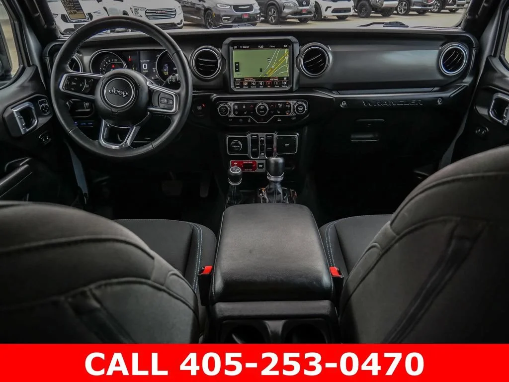 Used 2023 Silver Jeep Rubicon 4x4 image 33