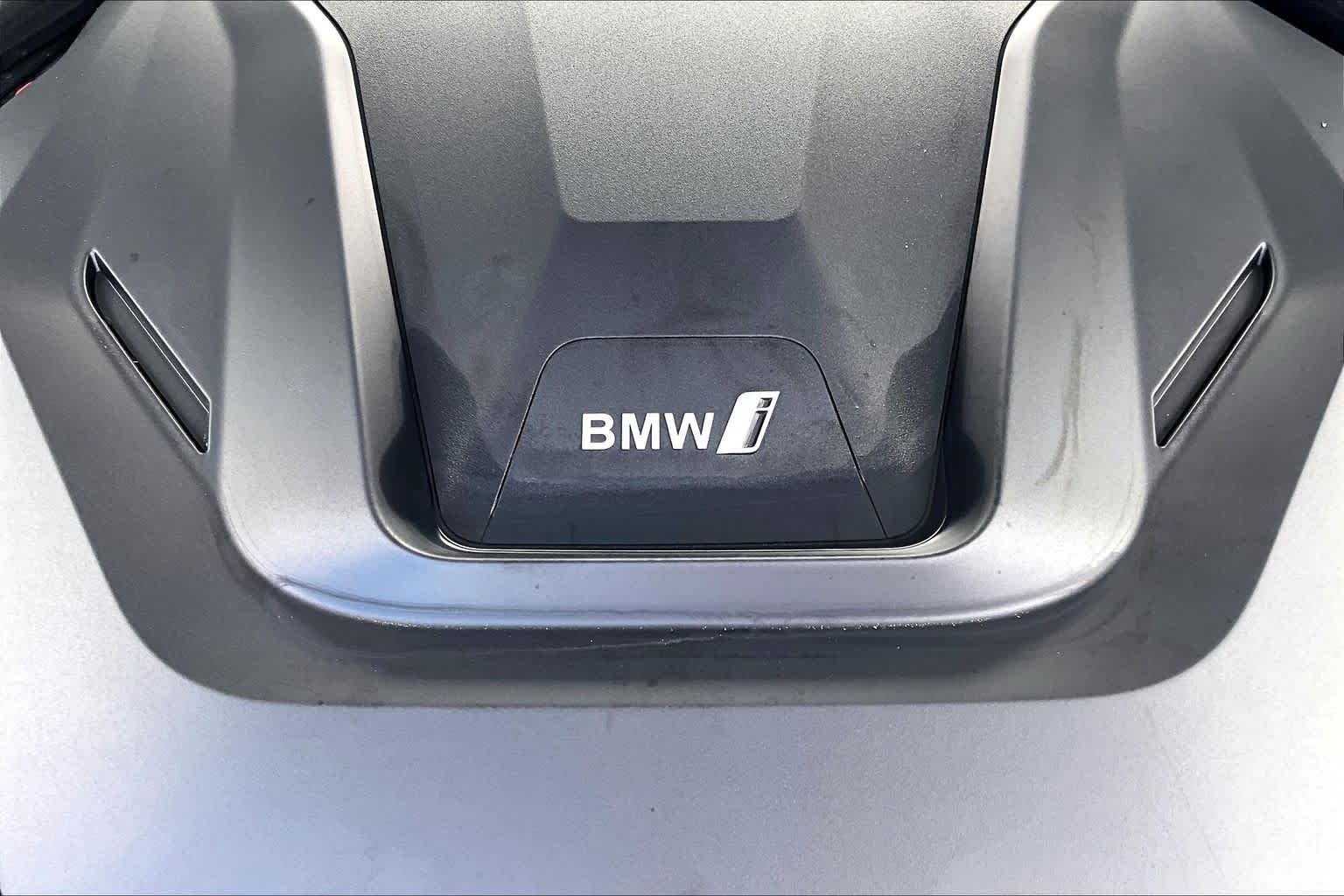 Used 2023 Alpine White BMW eDrive40 image 31