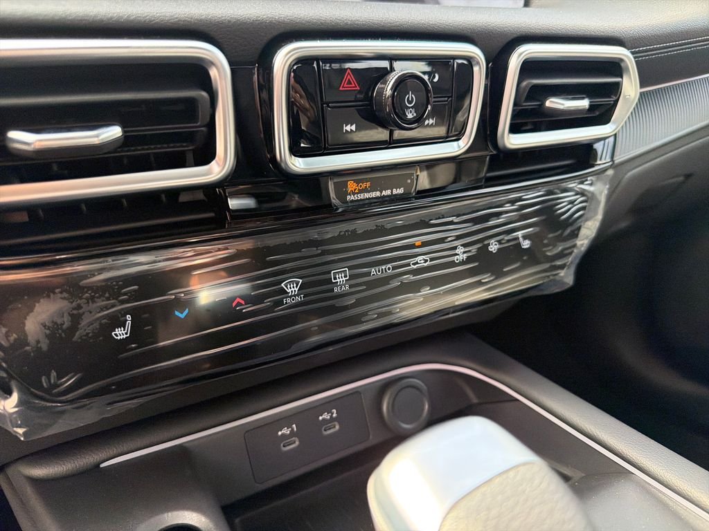 New 2026 Nissan Sentra SV 4D Sedan