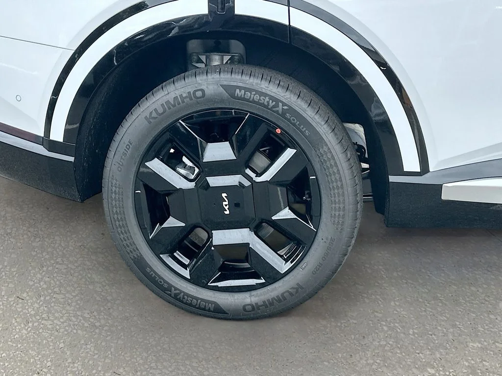 New 2027 White Kia SX image 34