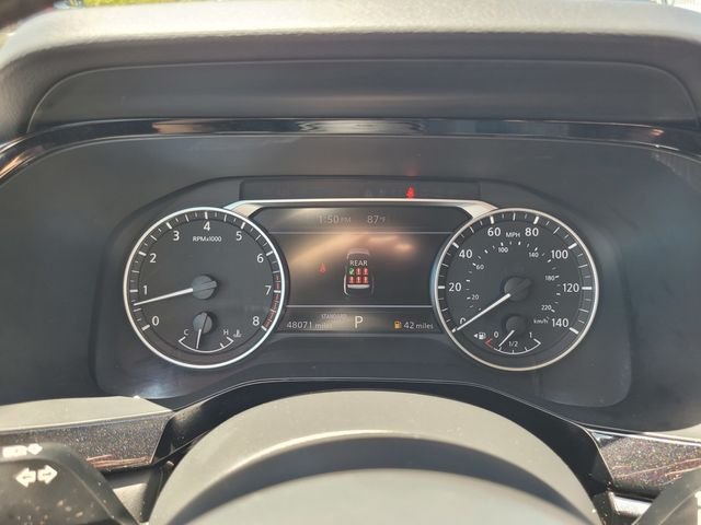 Used 2025 White Nissan SV image 29