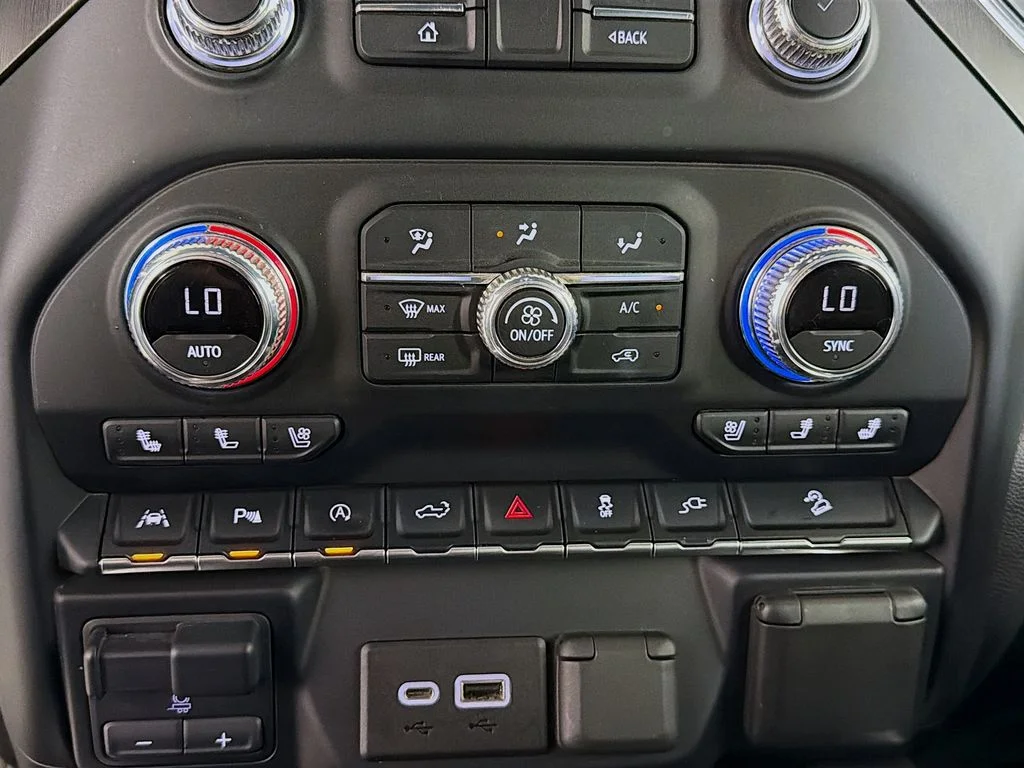 Used 2021 Black GMC AT4 image 17